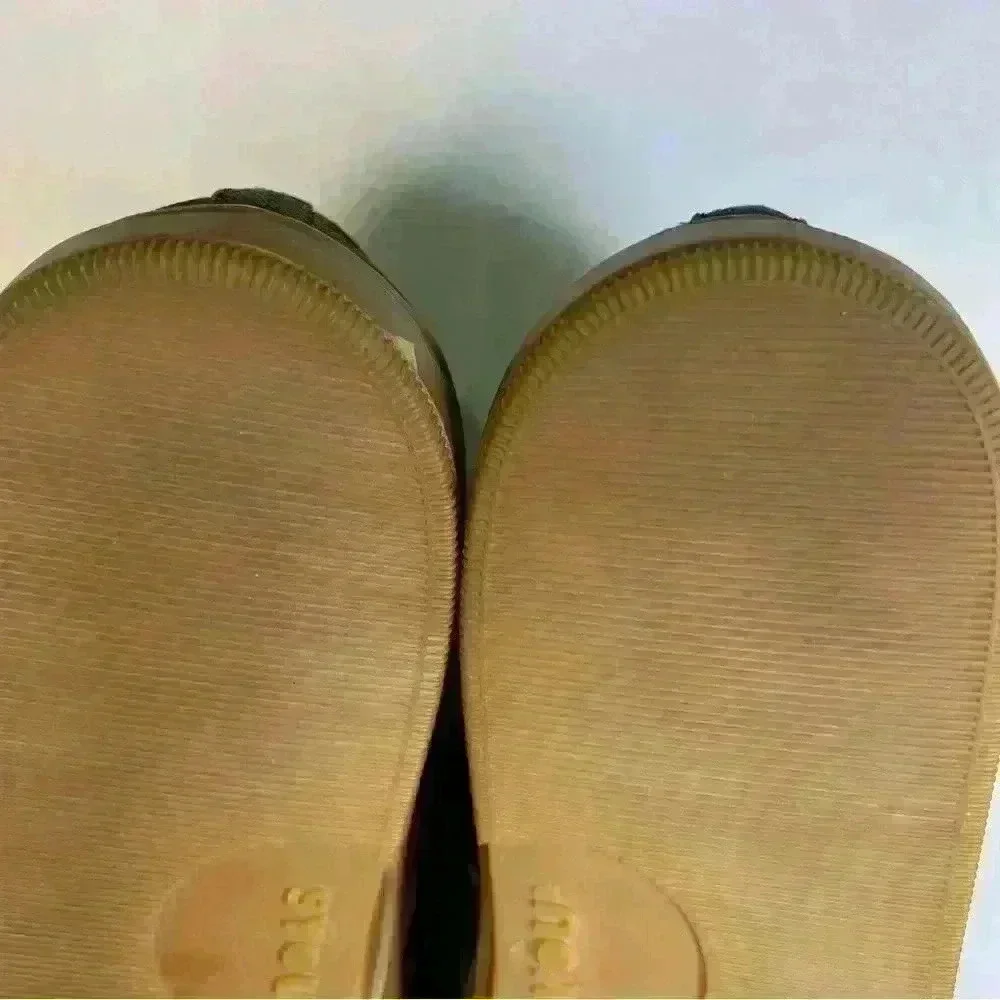 Women SYOU brand stimulates Colombian artistic talent. Sz 10.5 women 12.5 like…